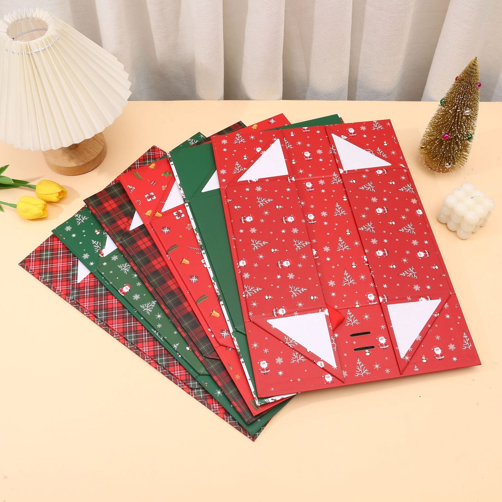 Christmas Magnetic Folding Gift Box with Ribbon main image 4
