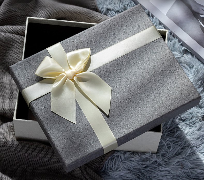 Vintage Large Bow Two-Piece Gift Box main image 8
