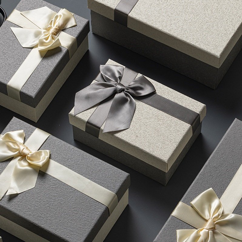 Vintage Large Bow Two-Piece Gift Box main image 4