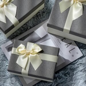 Vintage Large Bow Two-Piece Gift Box main image 5