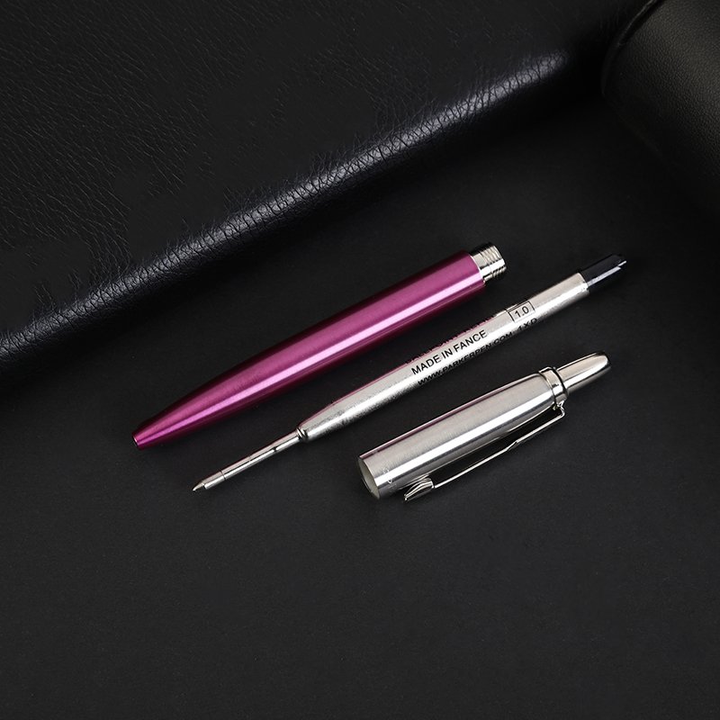 Luxury Metal Ballpoint Pen with Textured Barrel detail image 6