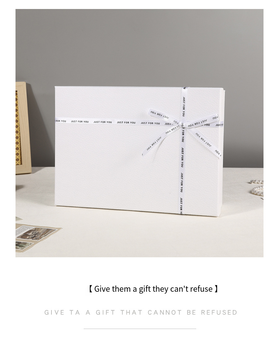 Premium White Bow Two-Piece Gift Box detail image 15
