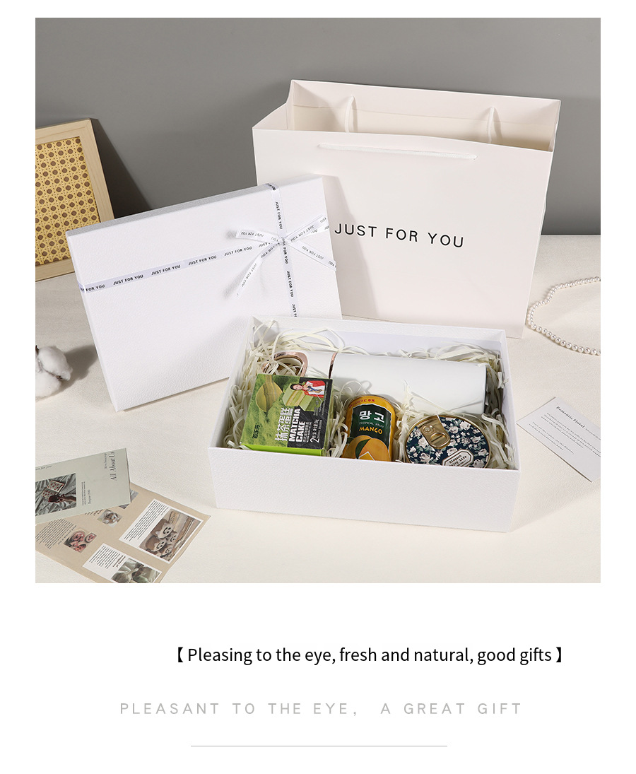 Premium White Bow Two-Piece Gift Box detail image 16
