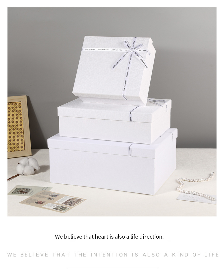 Premium White Bow Two-Piece Gift Box detail image 18