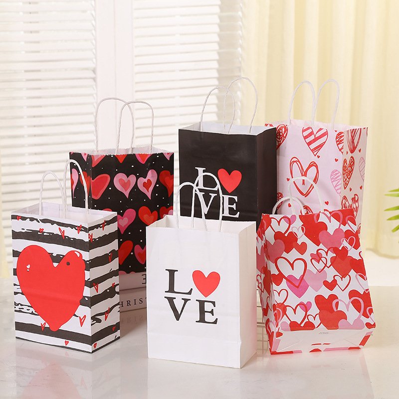 Vintage Kraft Paper Heart Gift Bag detail image 11