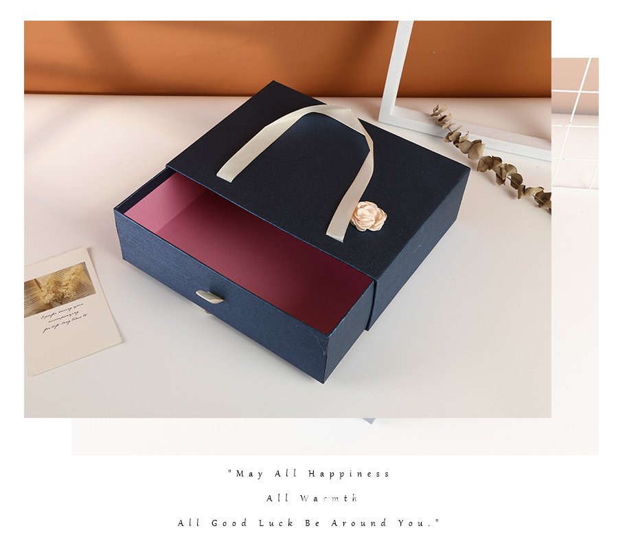 Large Navy Blue Gift Box for Men's Gifts detail image 10