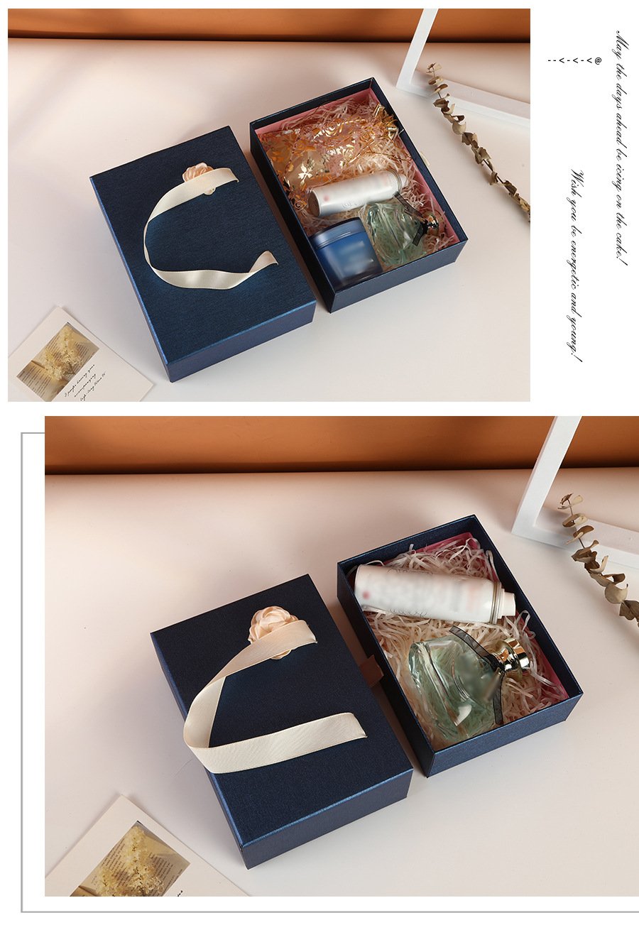 Large Navy Blue Gift Box for Men's Gifts detail image 13