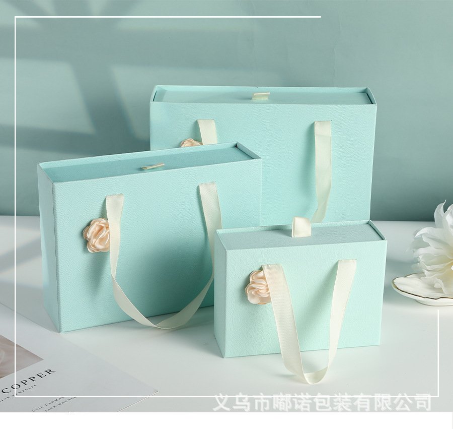 Light Blue Gift Box for Cosmetics and Small Gifts detail image 2