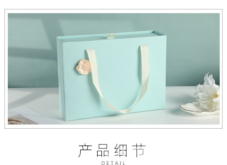 Light Blue Gift Box for Cosmetics and Small Gifts detail image 6