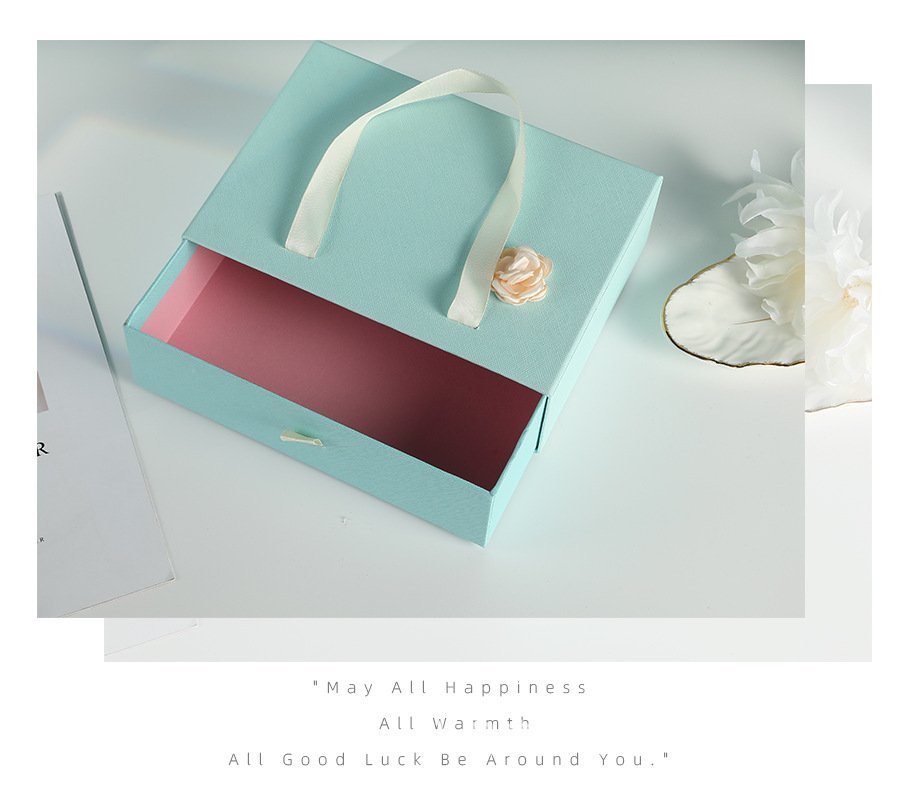 Light Blue Gift Box for Cosmetics and Small Gifts detail image 10