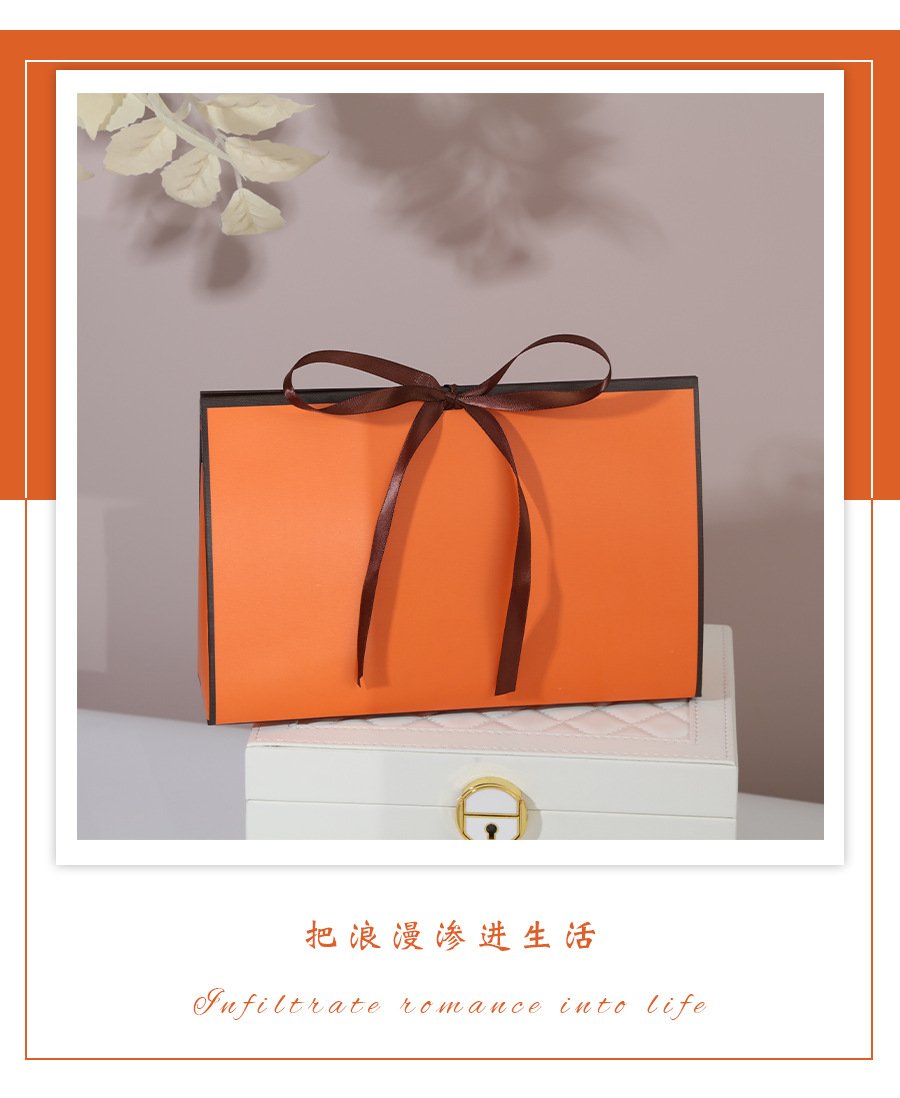 Foldable White Card Gift Box for Apparel and Accessories detail image 12