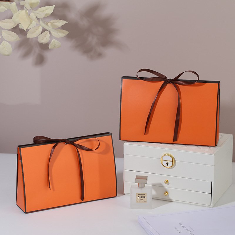 Foldable White Card Gift Box for Apparel and Accessories main image 3