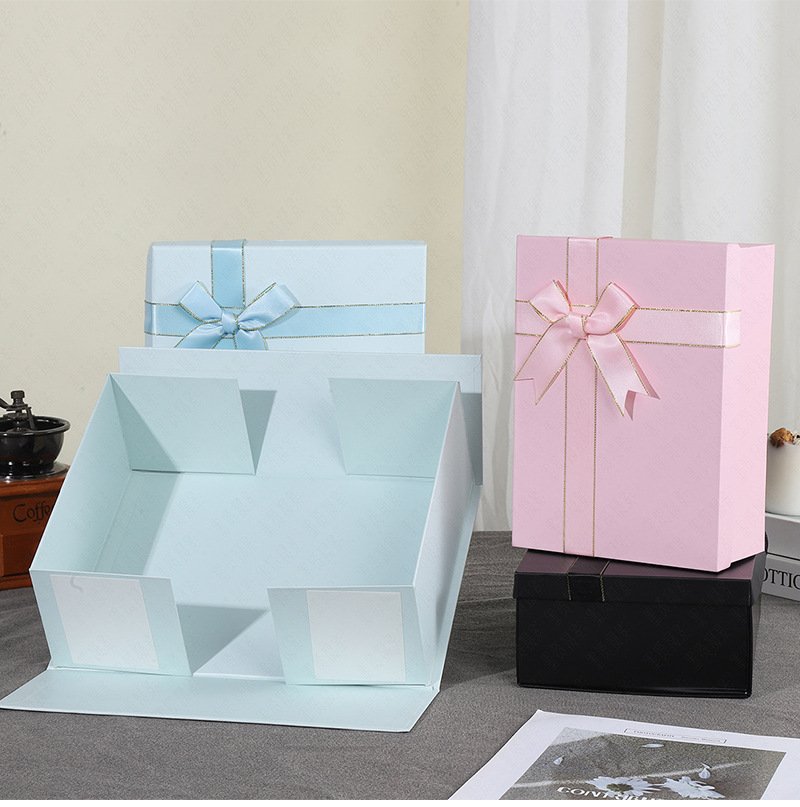 Large Foldable Black Gift Box with Ribbon detail image 6