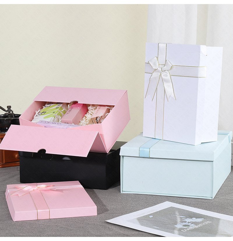 Large Foldable Black Gift Box with Ribbon detail image 7