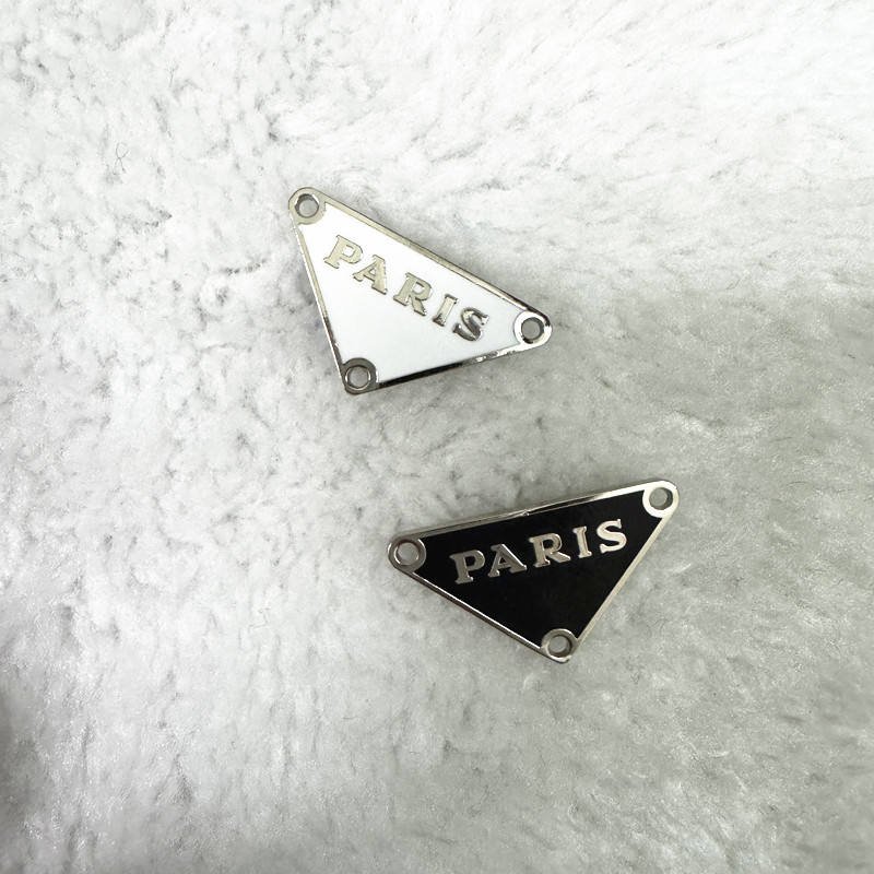 Premium Multi-color Triangle Metal Labels - Durable Garment Hardware for DIY Projects main image 4