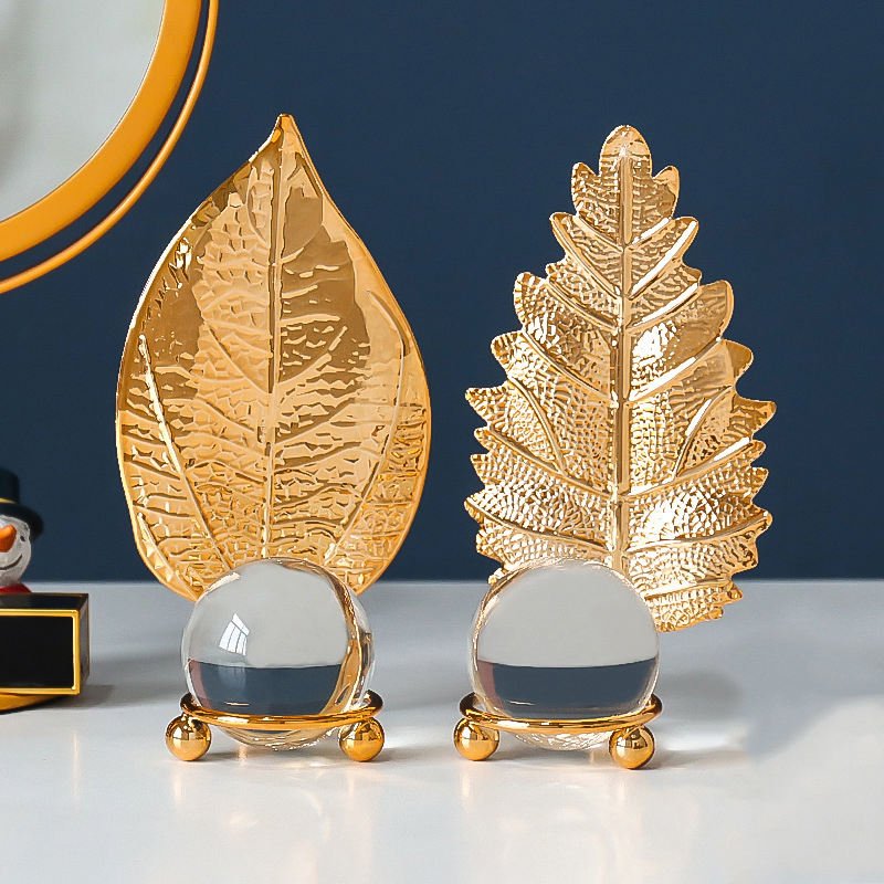 Simple Modern Light Luxury Golden Leaf Crystal Ball Ornaments Study Desktop Metal Crystal Ornaments main image 3