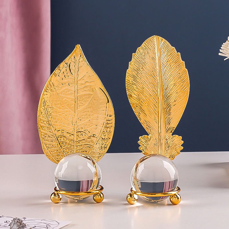 Simple Modern Light Luxury Golden Leaf Crystal Ball Ornaments Study Desktop Metal Crystal Ornaments main image 4