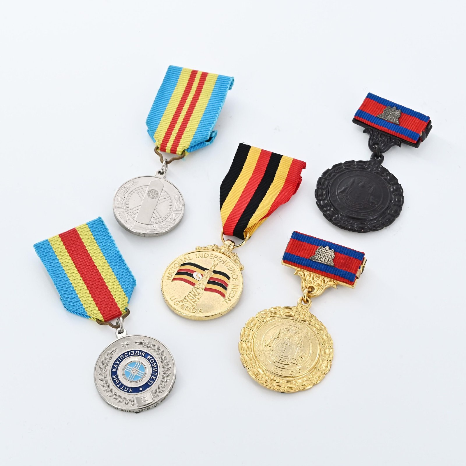 Custom Engraved Metal Medal Personalized Commemorative Award Badge for Sports Competitions and Corporate Events detail image 4