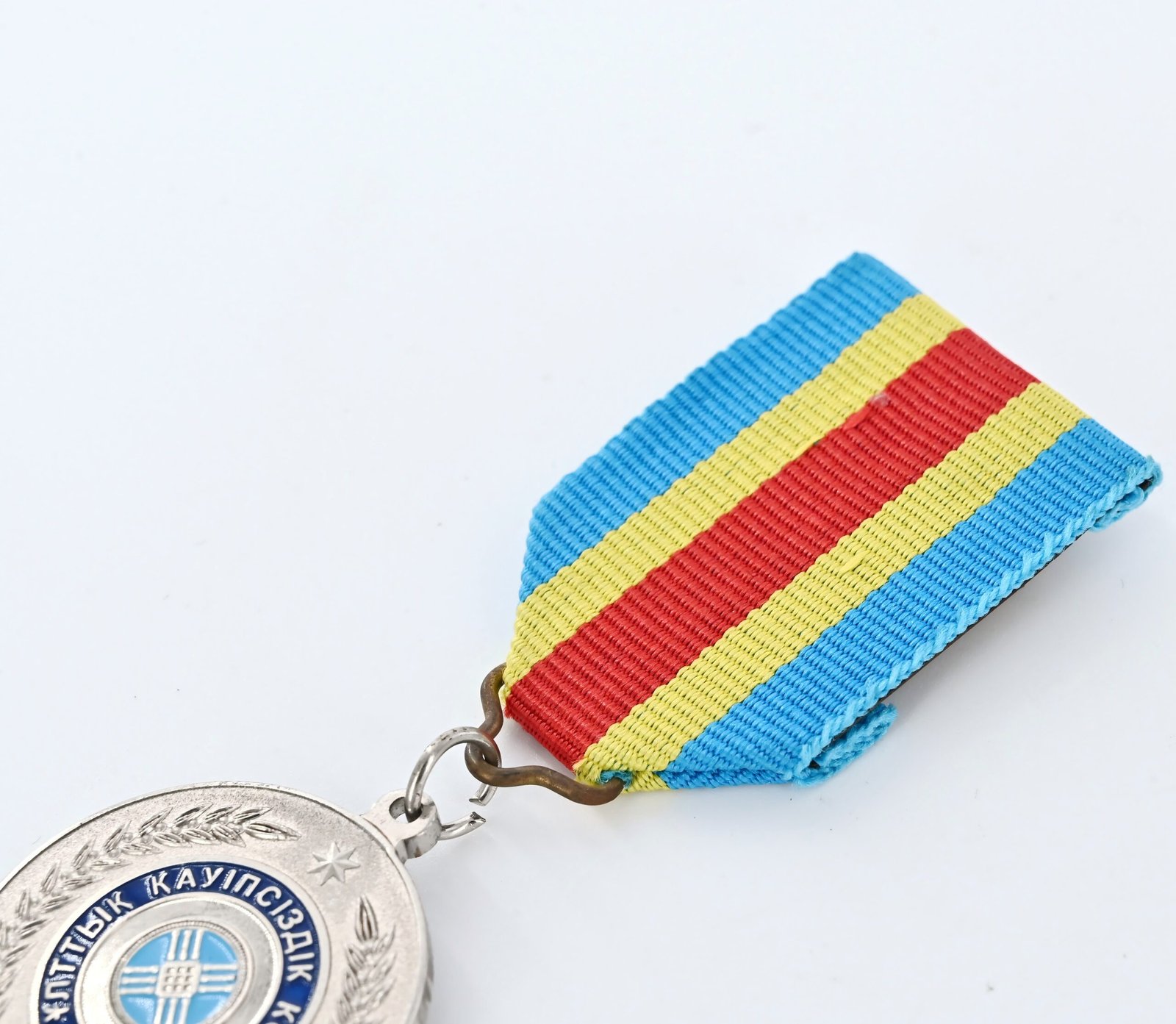 Custom Engraved Metal Medal Personalized Commemorative Award Badge for Sports Competitions and Corporate Events detail image 6