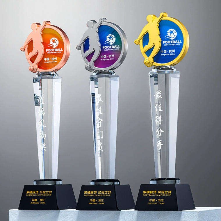 Shanchen Professional Custom Made Wood Base Soccer Trophy Goldene Trophae Customized Gold Metal Blank Luxury Soccer Trophy main image 6
