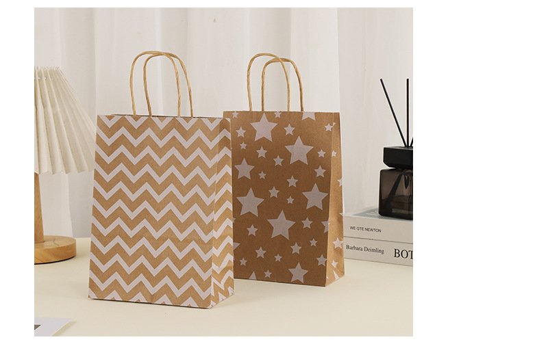 Kraft Paper Gift Bag with Hot-Foil Heart Design detail image 3